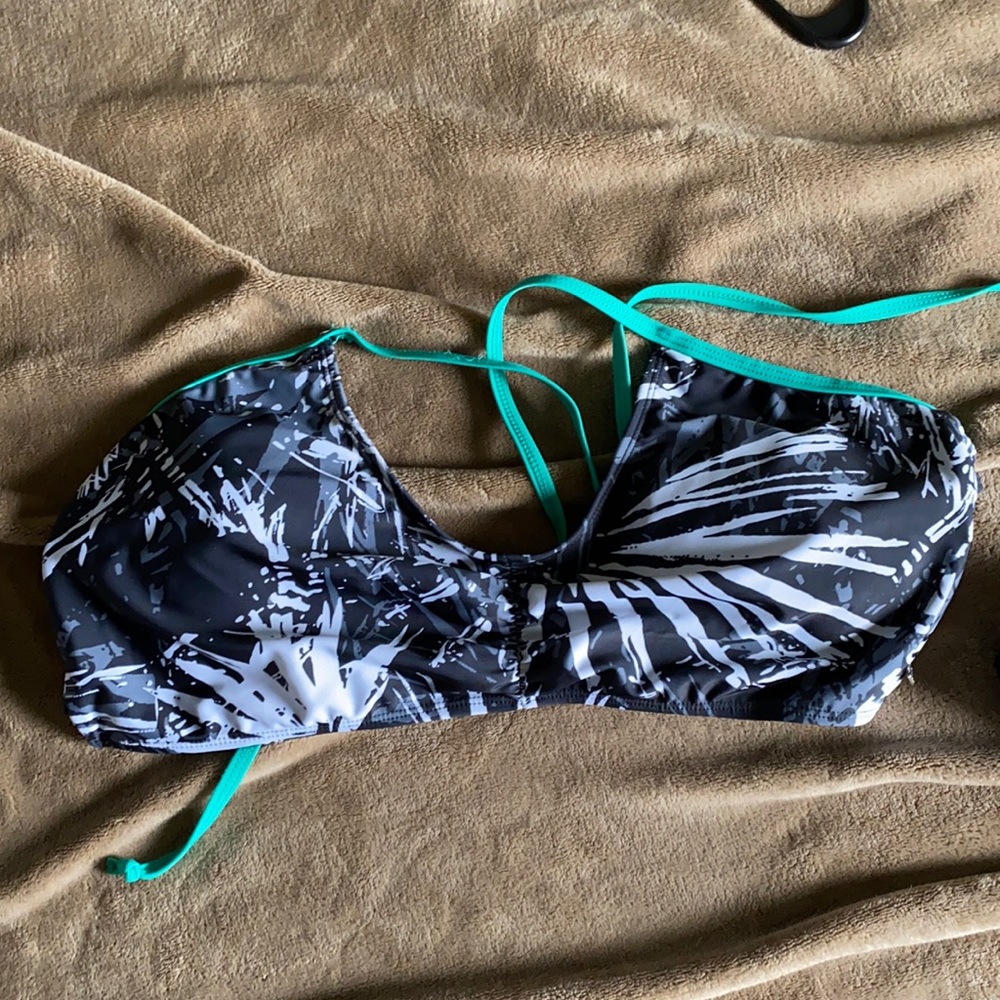Tropical swim top | Fabletics